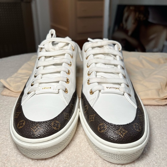 LOUIS VUITTON
Monogram Womens Stellar Open Back Sneakers 36 White - Picture 3 of 5